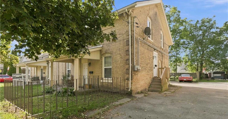 Upper-63 East Avenue, Brantford, ON, N3S 3L5 - 2