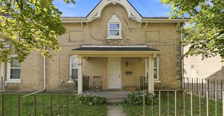 Upper-63 East Avenue, Brantford, ON, N3S 3L5