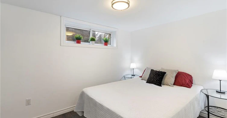 2-7 Purdy Crescent, Hamilton, ON, L9A 3B4 - 4