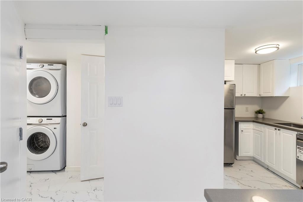 2-7 Purdy Crescent, Hamilton, ON, L9A 3B4 - 7