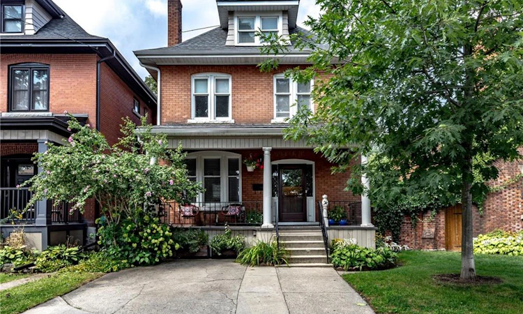 24 Fairleigh Crescent