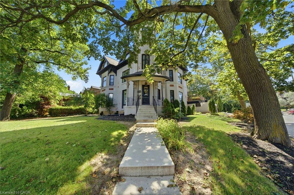 347 Queen Street S, Hamilton, ON, L8P 2P7