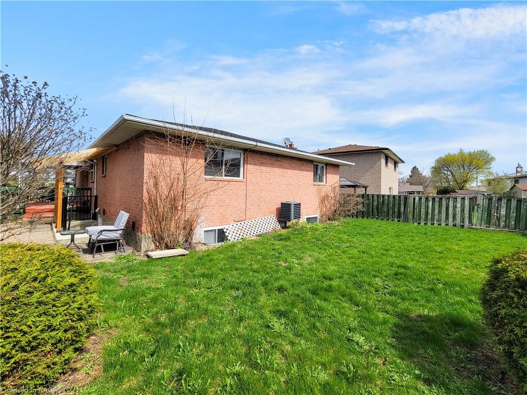 UNIT 2-216 Ravenbury Drive, Hamilton, ON, L8W 2J1 - 2