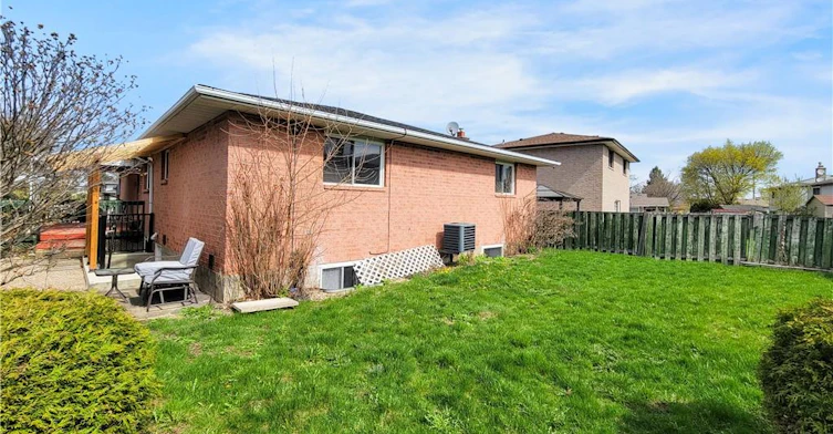 UNIT 2-216 Ravenbury Drive, Hamilton, ON, L8W 2J1 - 2