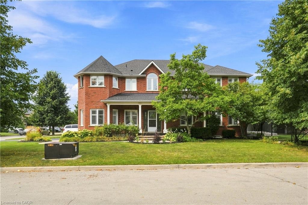 31 Commando Court, Hamilton, ON, L8B 0J6