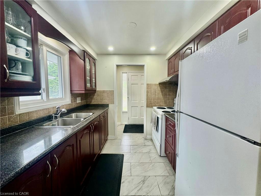 Main-111 Ferguson Avenue, Cambridge, ON, N1R 6E9 - 4