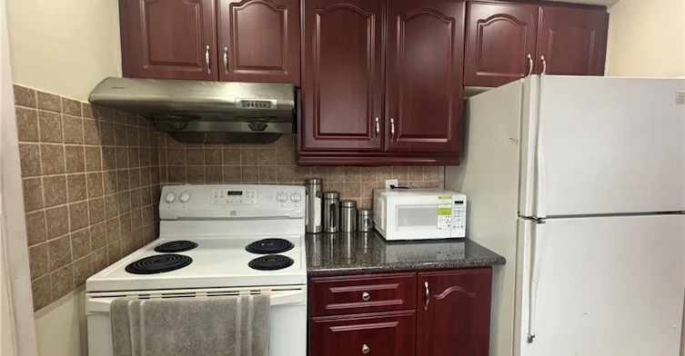 Main-111 Ferguson Avenue, Cambridge, ON, N1R 6E9 - 6