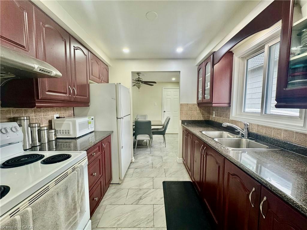 Main-111 Ferguson Avenue, Cambridge, ON, N1R 6E9 - 3