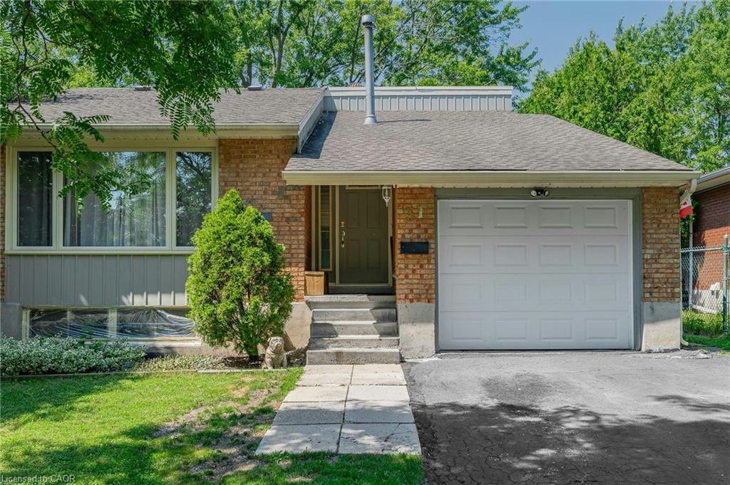 31 Mulberry Lane, Waterloo, ON, N2L 5L4