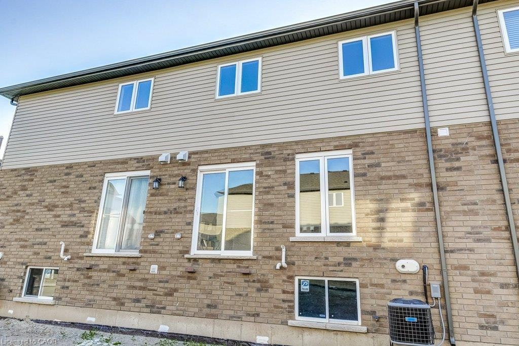 4 Glade Lane, Hamilton, ON, L0R 1P0 - 32