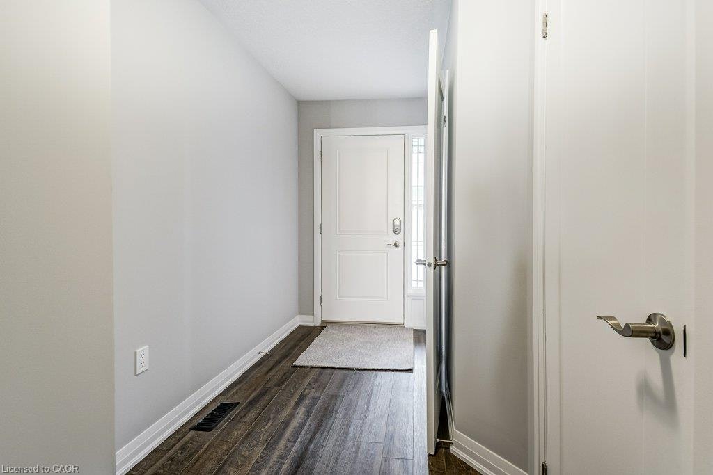 4 Glade Lane, Hamilton, ON, L0R 1P0 - 5