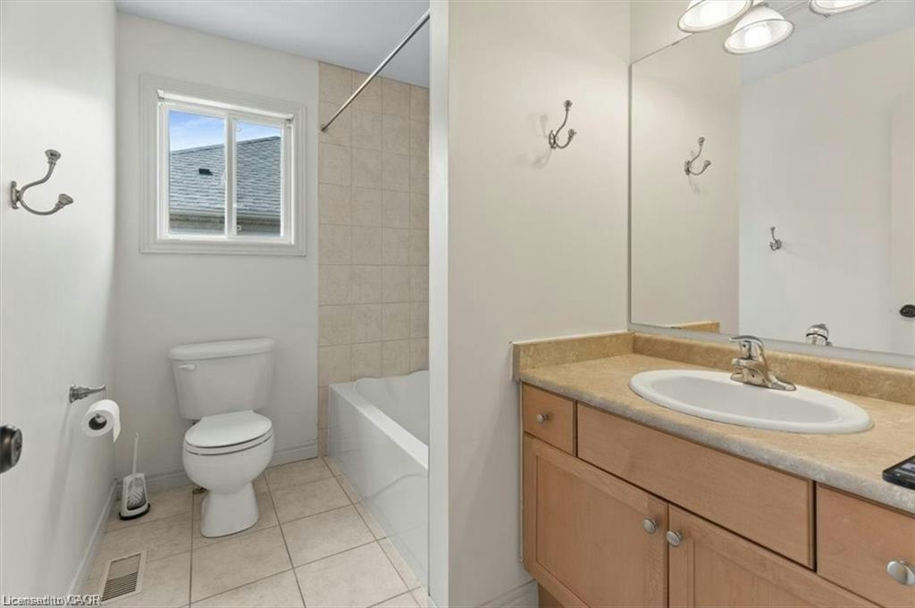 754 Klosters Drive, Waterloo, ON, N2V 2V5 - 13