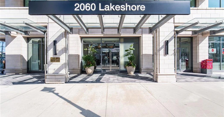 303-2060 Lakeshore Road, Burlington, ON, L7R 0G2 - 2