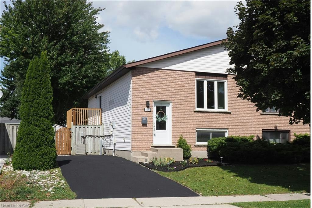17 Dyer Court, Cambridge, ON, N3C 4B8