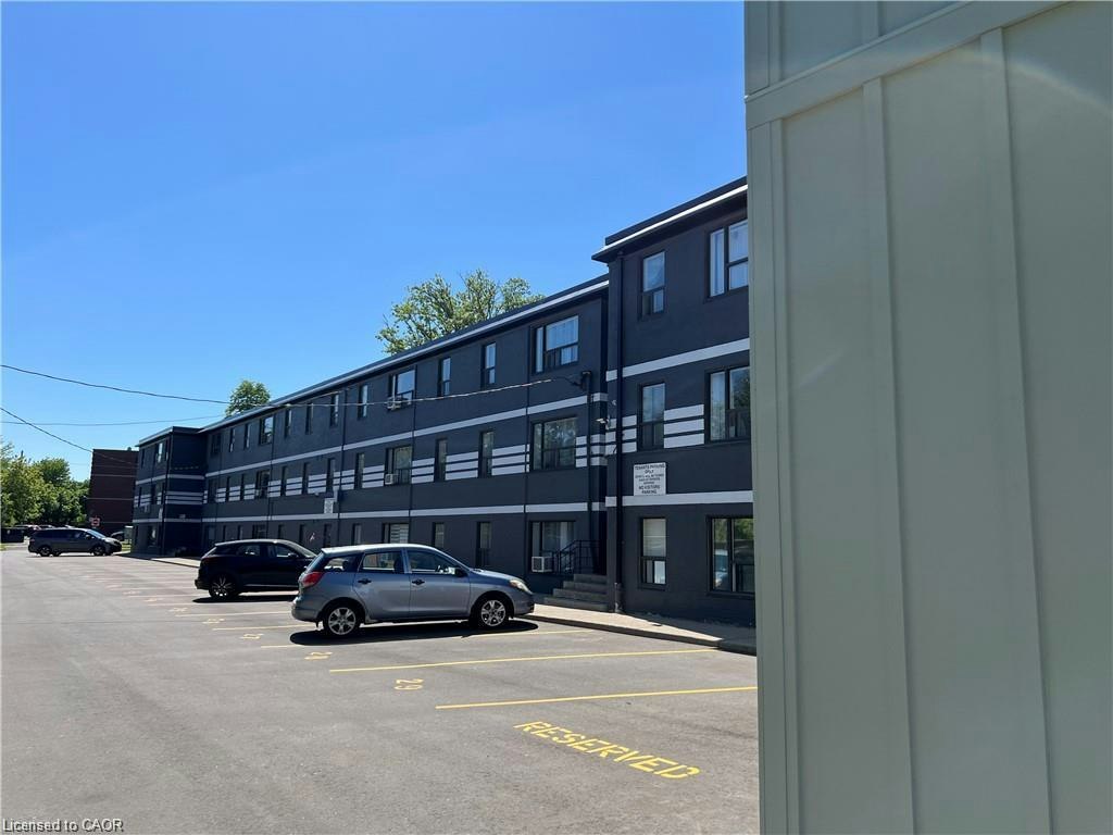 6-80 South Forster Park Drive, Oakville, ON, L6K 1Y9