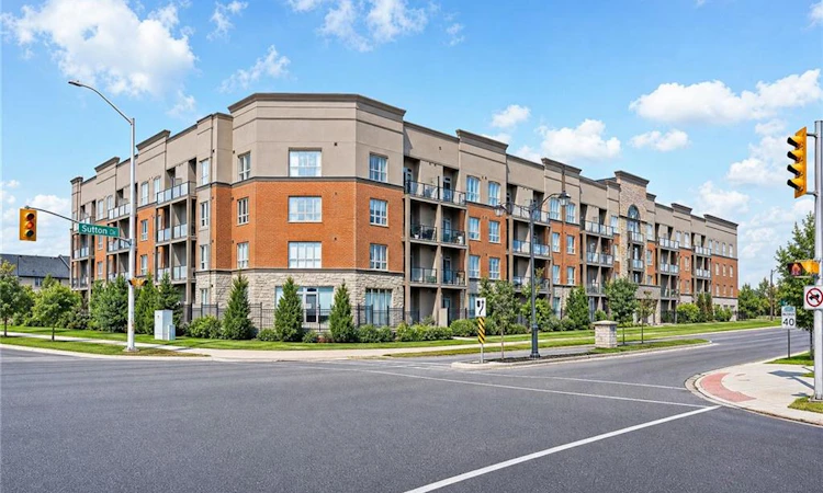 220-5317 Upper Middle Road