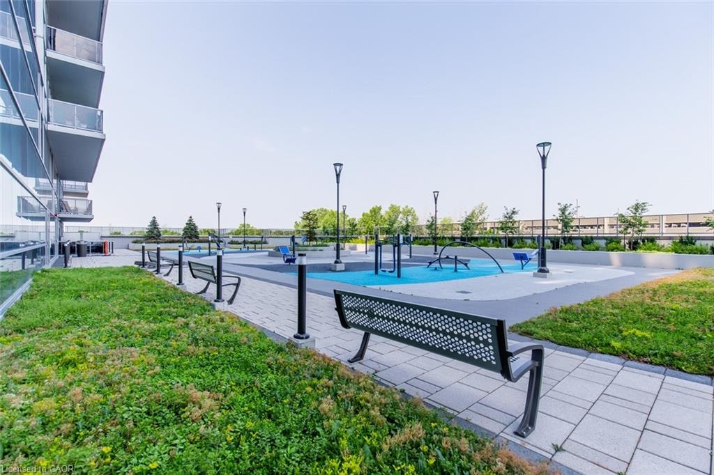 2107-2087 Fairview Street, Burlington, ON, L7R 0E5 - 39