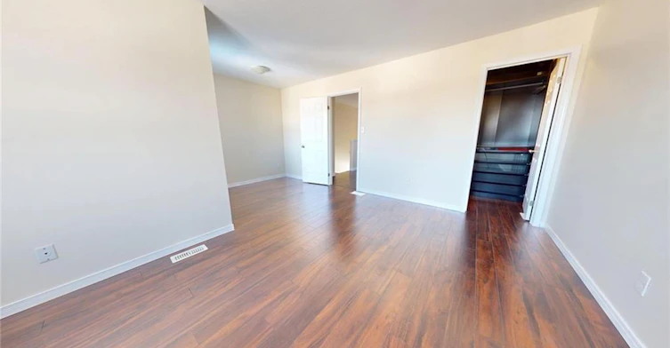11 Sorrento Street, Kitchener, ON, N2R 0A4 - 13