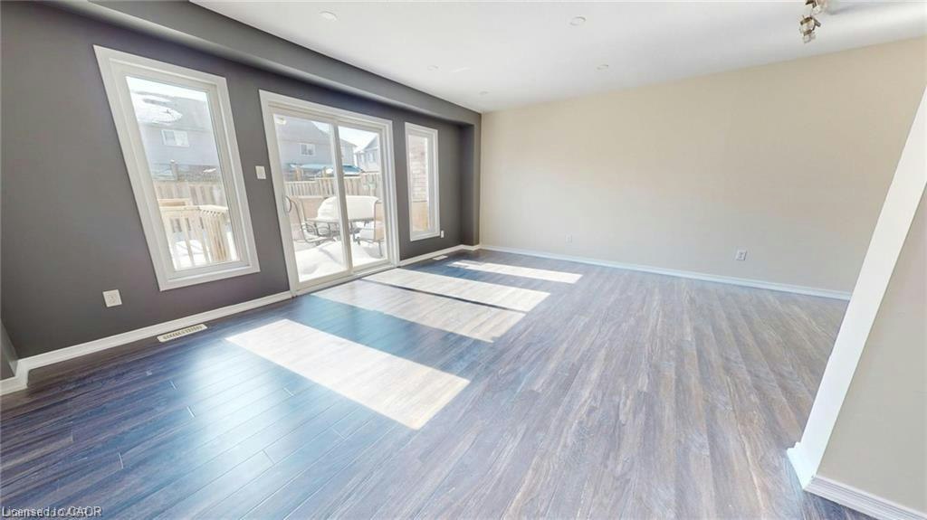 11 Sorrento Street, Kitchener, ON, N2R 0A4 - 9