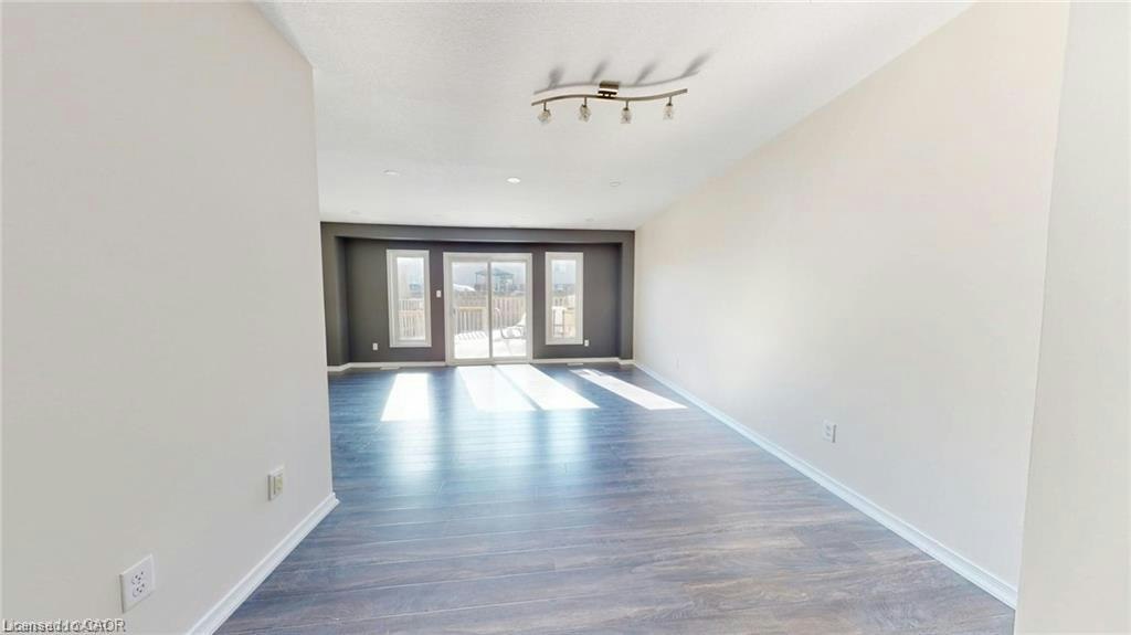 11 Sorrento Street, Kitchener, ON, N2R 0A4 - 7