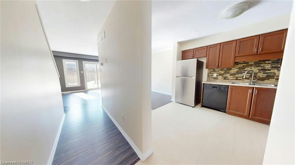 11 Sorrento Street, Kitchener, ON, N2R 0A4 - 5