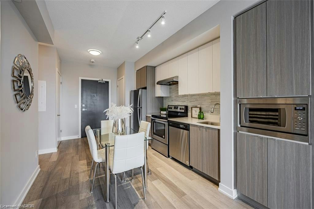 B416-5240 Dundas Street, Burlington, ON, L7L 0J6 4