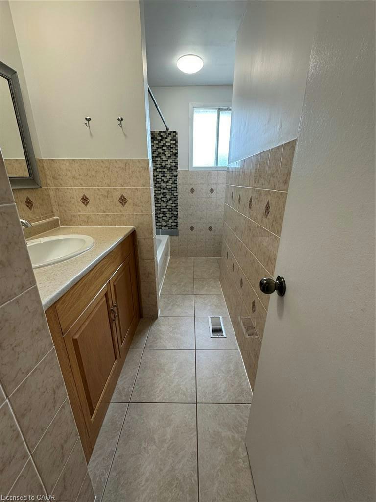 14-100 Quigley Road, Hamilton, ON, L8K 6J1 - 23