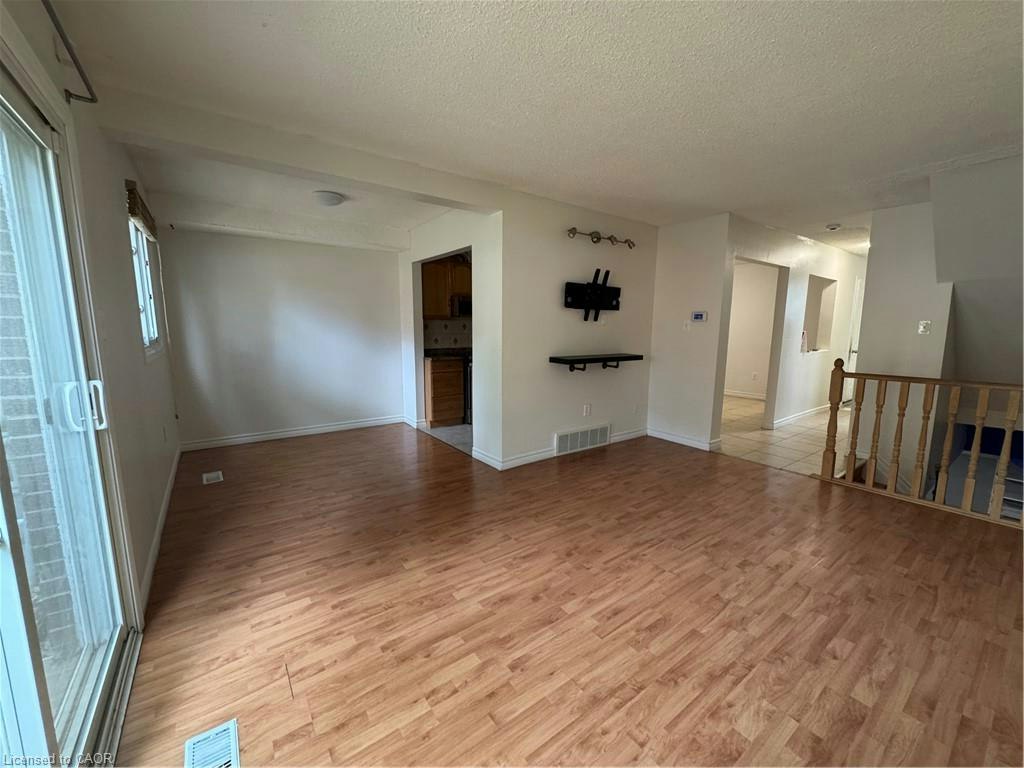 14-100 Quigley Road, Hamilton, ON, L8K 6J1 - 10