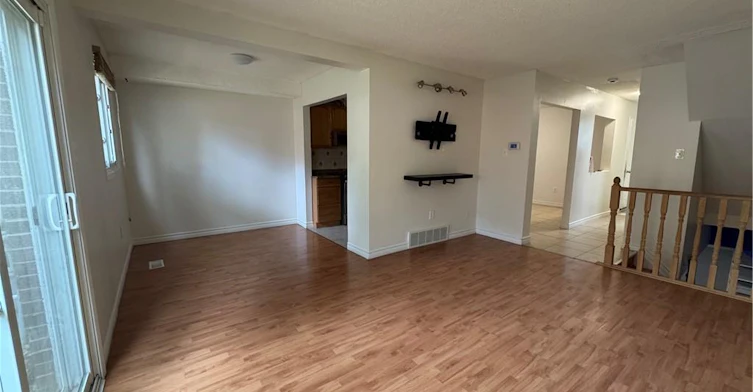 14-100 Quigley Road, Hamilton, ON, L8K 6J1 - 10
