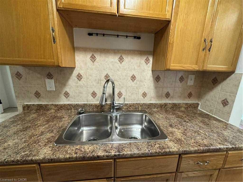 14-100 Quigley Road, Hamilton, ON, L8K 6J1 - 9