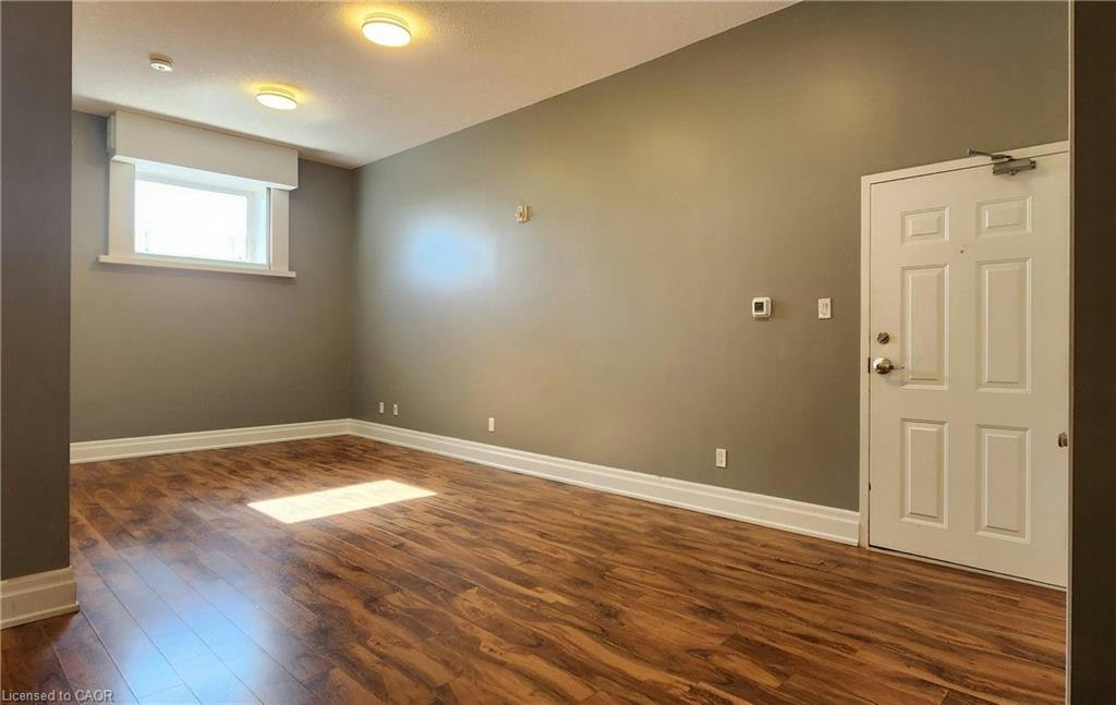204-757 King Street E, Cambridge, ON, N3H 3N8 - 3