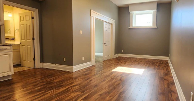 204-757 King Street E, Cambridge, ON, N3H 3N8