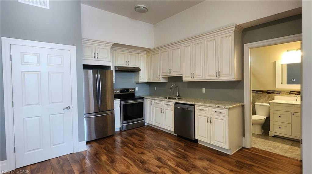 204-757 King Street E, Cambridge, ON, N3H 3N8 - 4
