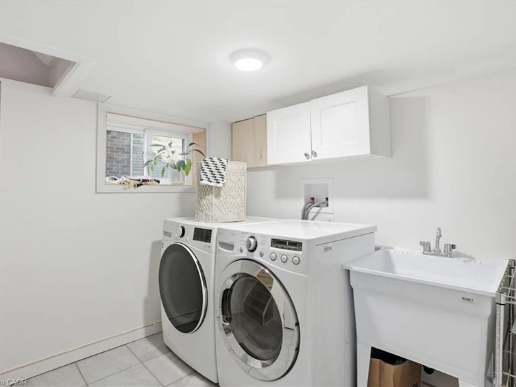 97 Cline Avenue N, Hamilton, ON, L8S 3Z5 - 28