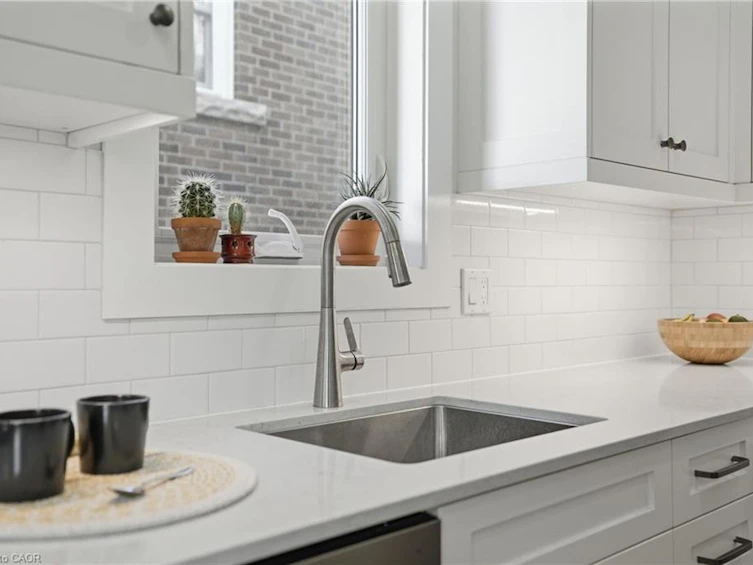 97 Cline Avenue N, Hamilton, ON, L8S 3Z5 - 12