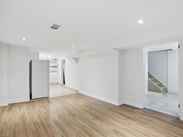97 Cline Avenue N, Hamilton, ON, L8S 3Z5 - 23