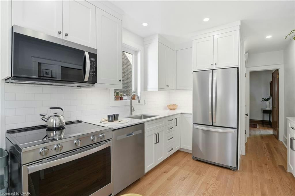 97 Cline Avenue N, Hamilton, ON, L8S 3Z5 - 11