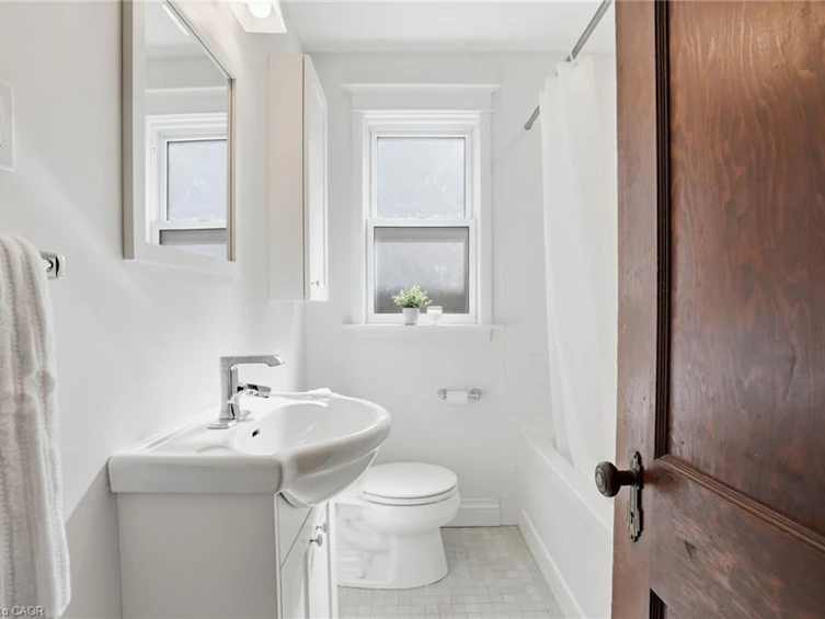 97 Cline Avenue N, Hamilton, ON, L8S 3Z5 - 22