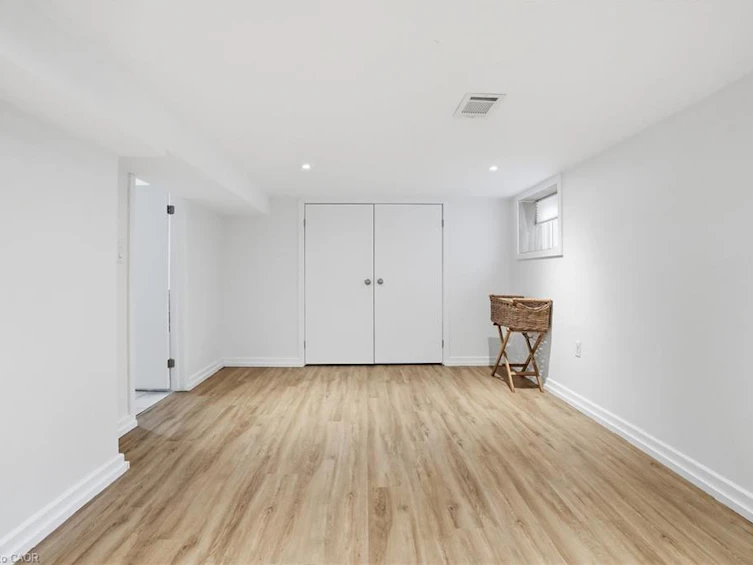 97 Cline Avenue N, Hamilton, ON, L8S 3Z5 - 24
