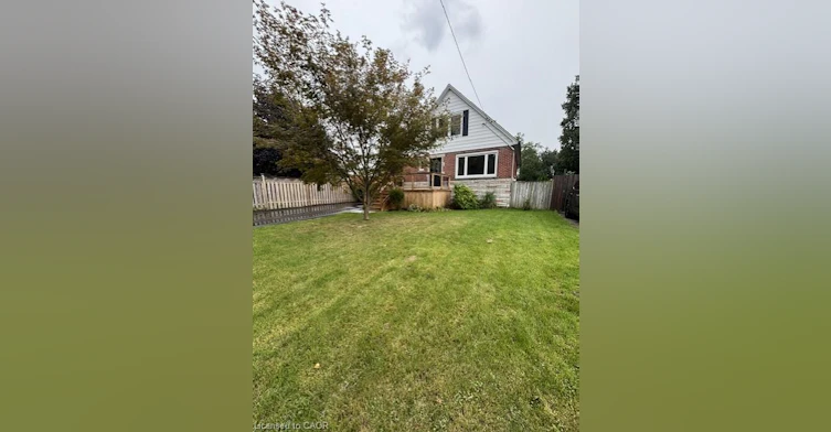 46 Delevan Crescent, Hamilton, ON, L9A 4A7 - 2