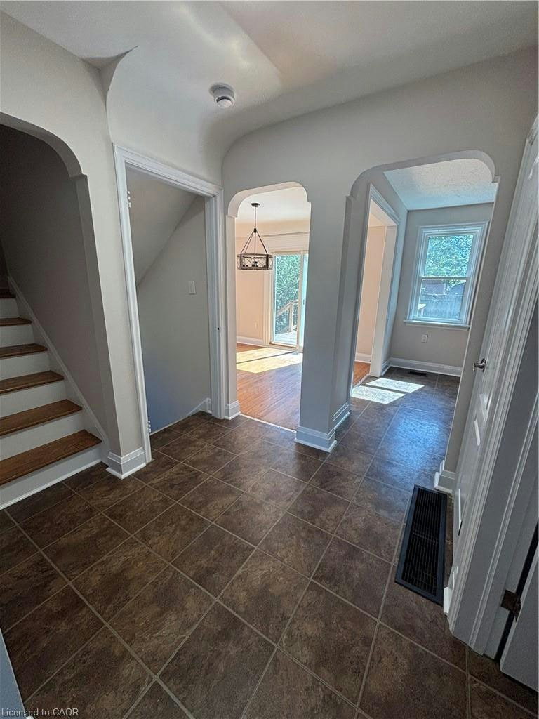 46 Delevan Crescent, Hamilton, ON, L9A 4A7 - 13