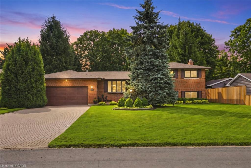 8 Norbert Place, Woolwich, ON, N2K 1E6