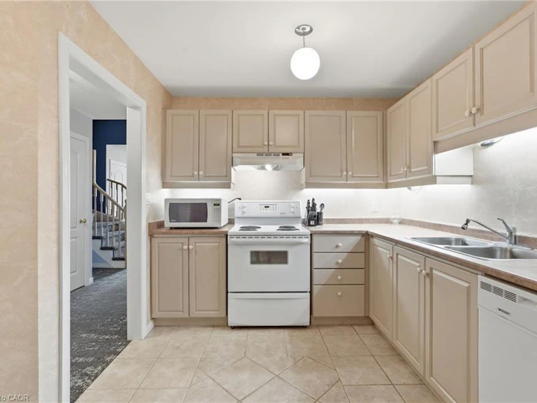 2-222 Fellowes Crescent, Hamilton, ON, L8B 0R1 - 7