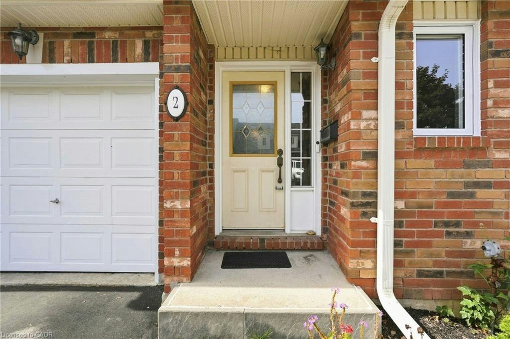 2-222 Fellowes Crescent, Hamilton, ON, L8B 0R1 - 2