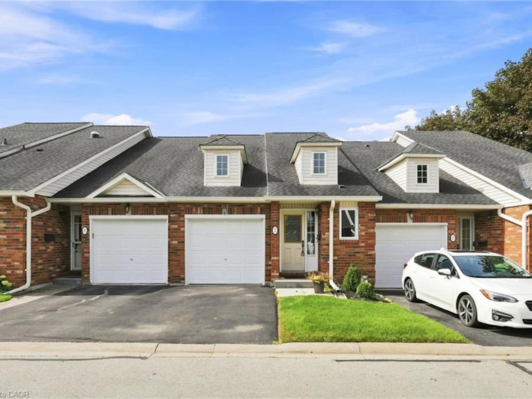2-222 Fellowes Crescent, Hamilton, ON, L8B 0R1