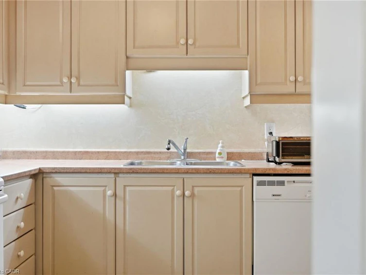 2-222 Fellowes Crescent, Hamilton, ON, L8B 0R1 - 6