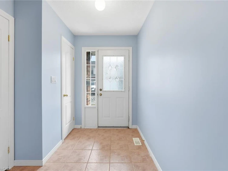 2-222 Fellowes Crescent, Hamilton, ON, L8B 0R1 - 3