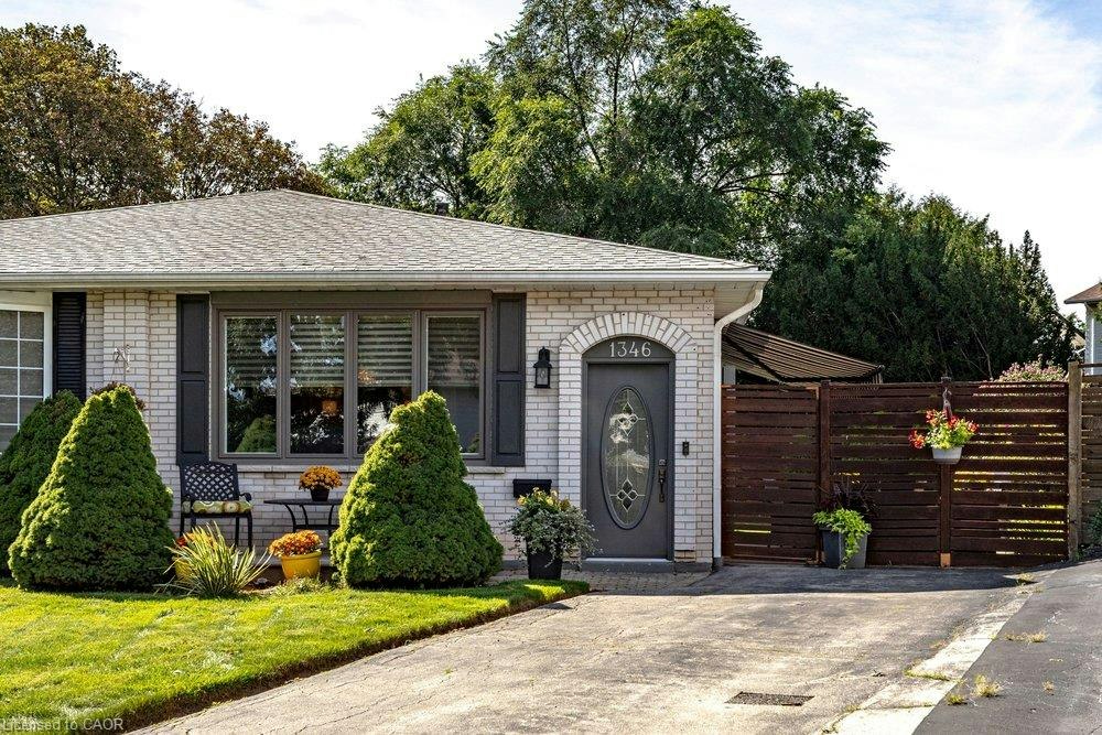 1346 Roylen Road, Oakville, ON, L6H 1V4