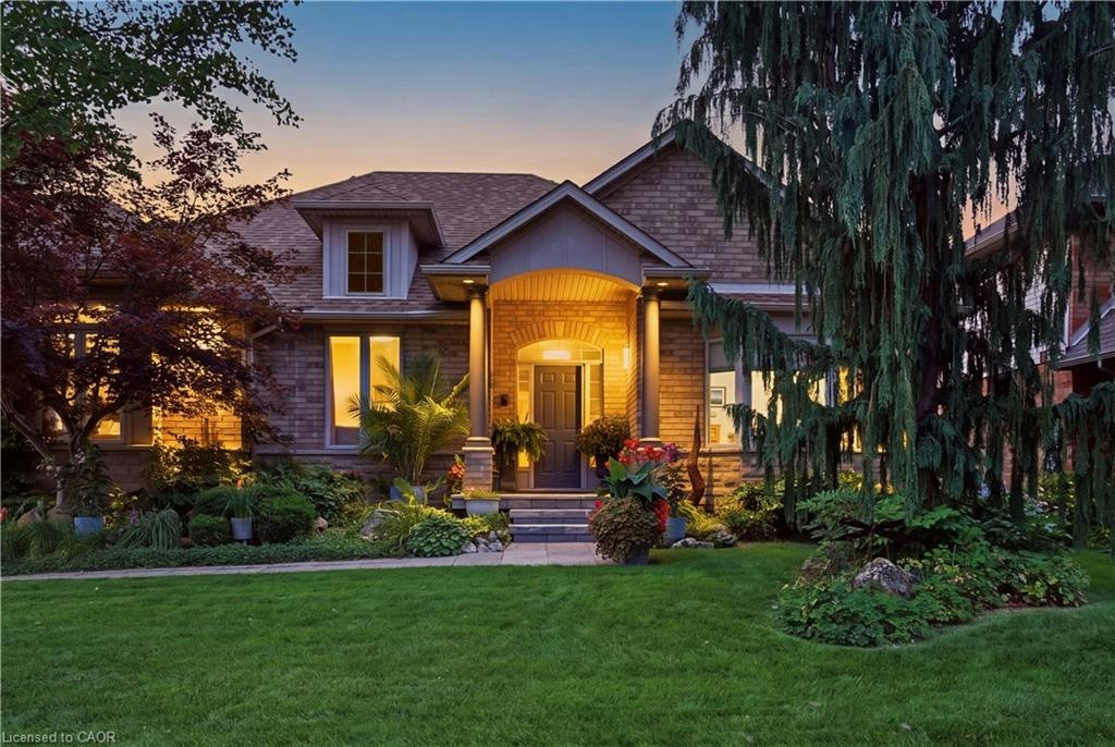 517 Genista Drive, Burlington, ON, L7T 4L6
