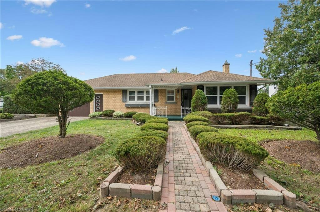 7 Admiral Road, Kitchener, ON, N2M 1R2